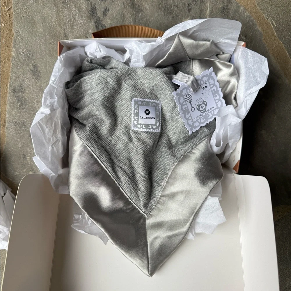 New🌟Anthropologie-Zalamoon Luxie Pocket Elegance Security Blanket-Steel